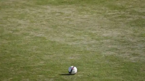 Man United Boss Jose Mourinho Hits Out At Rostov’s Pitch For Europa League Match (Photo)